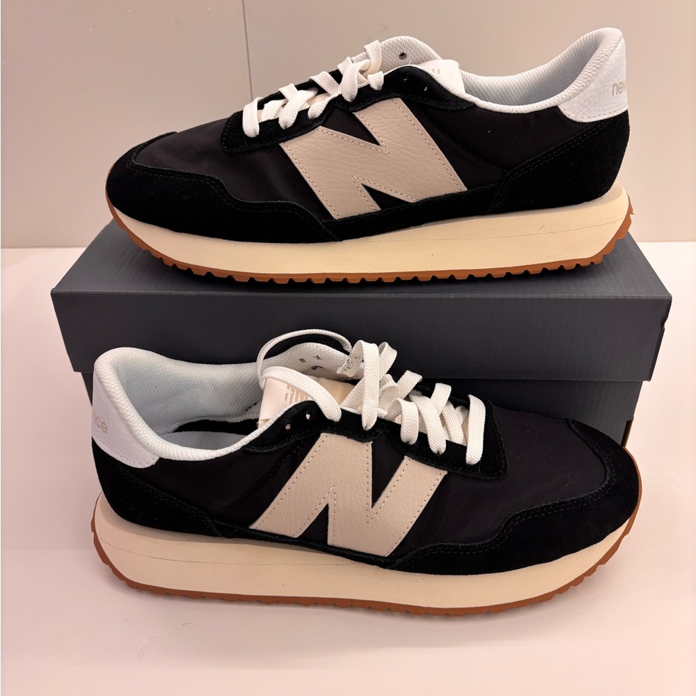 New Balance 237 Black and Cream